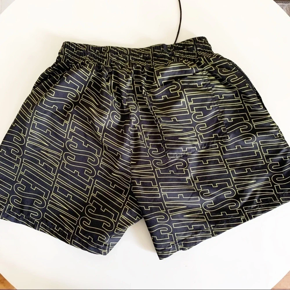 VFILES Men’s 5” Logo Swim Shorts Black Size Medium